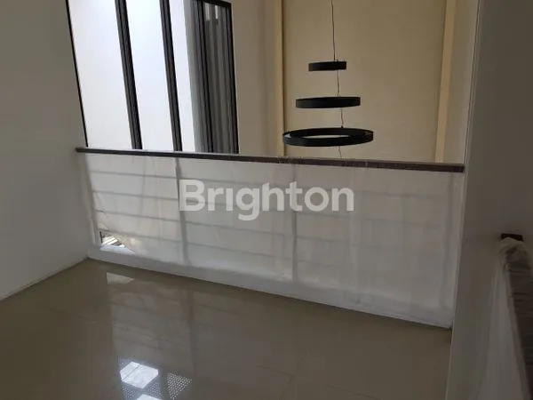 image BARU GRESS STAMFORD PLACE CITRALAND  2 LANTAI SIAP HUNI (1)