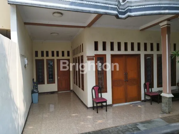 image RUMAH TANGERANG KOTA DEKAT STASIUN TANGERANG DAERAH PASAR ANYAR (1)