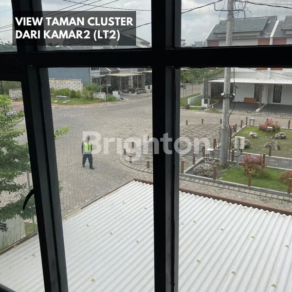 image RUMAH 2 LANTAI LOKASI HOOK CLUSTER PERMATA NATURA PPS2 GRESIK (8)