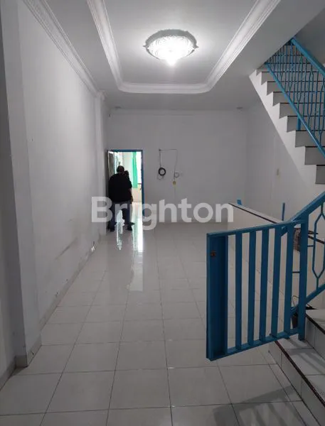 image SIAP HUNI TOWN HOUSE 2  1/2 TINGKAT (4)