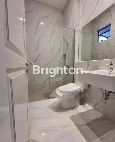 image *RUMAH AMERICAN STYLE ARAYA / GALAXY BUMI PERMAI DEKAT UNAIR, GALAXY MALL, PURI GALAXY* (2)