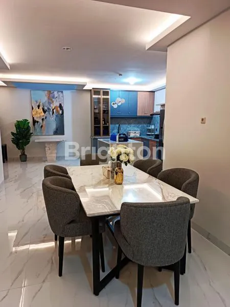 image DIJUAL SEGERA RUMAH CANTIK FULL FURNISH DI JGC (2)