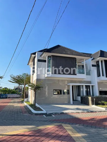 image RUMAH 2 LANTAI CLUSTER ELIT COLOMADU (1)