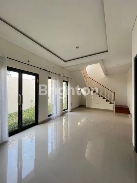 image RUMAH 2 LANTAI CLUSTER ELIT COLOMADU (2)