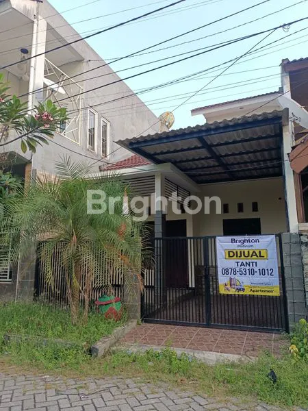 image RUMAH BARU RENOVASI SATU SETENGAH LANTAI LOKASI STRATEGIS (1)