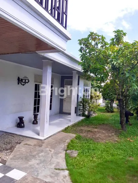 image RUMAH CANTIK DUA LANTAI (1)