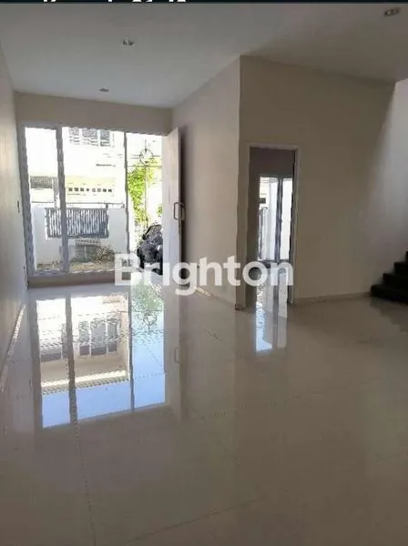 image RUMAH SIMPANG DARMO PERMAI SELATAN (3)