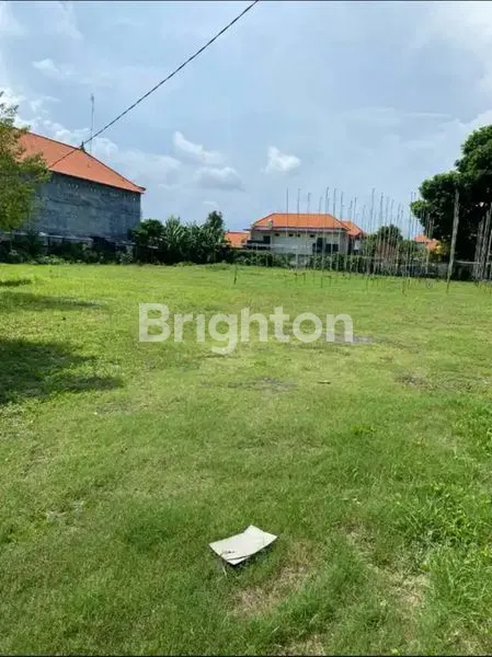 image 47 ARE DI JALAN UTAMA BYPASS SANUR BENTUK NGANTONG HOKI (2)