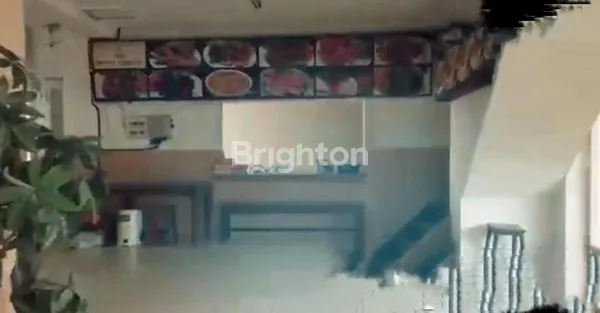 image RUMAH TEMPAT USAHA 1,5 LANTAI LOKASI  DI TENGAH KOTA (7)