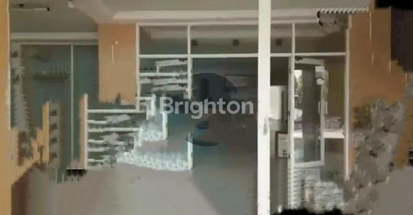 image RUMAH TEMPAT USAHA 1,5 LANTAI LOKASI  DI TENGAH KOTA (8)