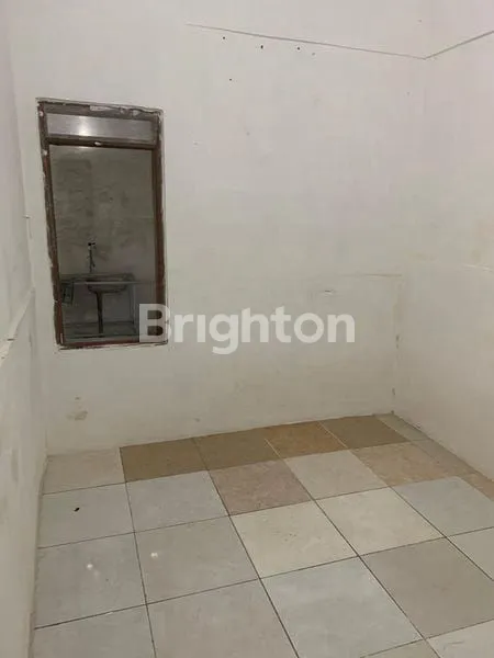 image DI SEWAKAN RUMAH SIAP HUNI BEBAS BANJIR PERUMAHAN TANAH MAS SEMARANG (4)