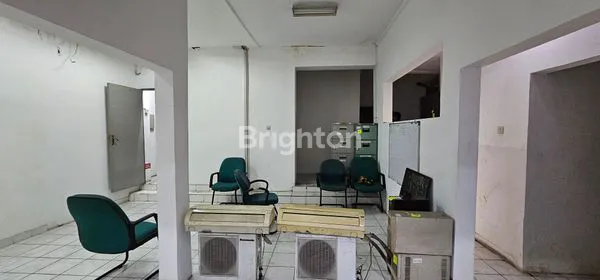 image RUKO STRATEGIS, 2 LANTAI,SIAP PAKAI DEKAT PASAR TRADISIONAL DI UNGARAN BARAT (6)