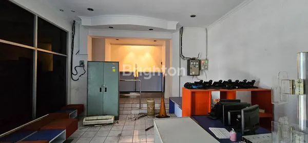 image RUKO STRATEGIS, 2 LANTAI,SIAP PAKAI DEKAT PASAR TRADISIONAL DI UNGARAN BARAT (3)