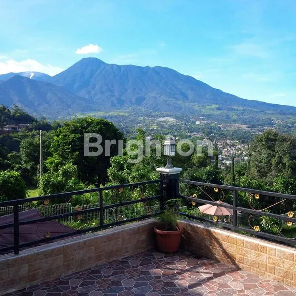 image VILLA DENGAN VIEW SPEKTAKULER (7)