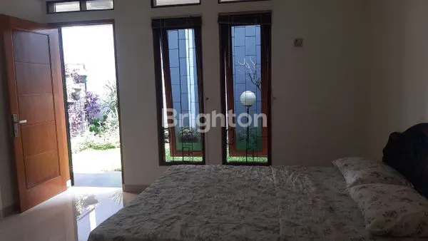 image RUMAH MEWAH GRANIT DI TAMAN GALAXY, LT 315M² (6)