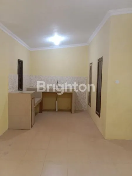 image DISEWAKAN RUMAH DEKAT KAMPUS (5)