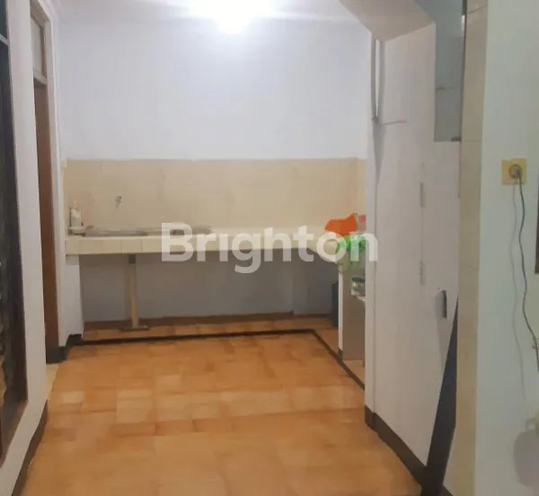 image RUMAH 2 LANTAI DAN 2 CARPORT DALAM KOMPLEK ONE GATE SYSTEM DI KEMBANGAN BARU (8)