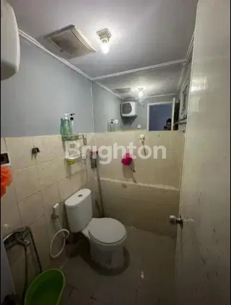 image APARTMENT GRAND EMERALD TYPE STUDIO UNFURNISH DI KELAPA GADING. (2)