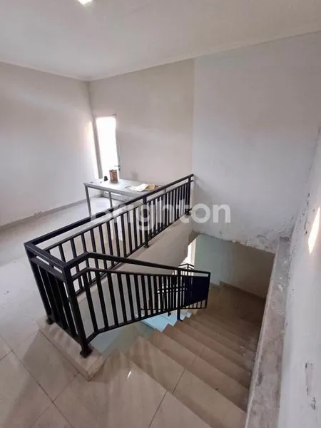 image JUAL RUKO JALAN KEBAYORAN LAMA, JAKARTA BARAT. DEKAT BINUS UNIVERSITY KAMPUS ANGGREK (5)