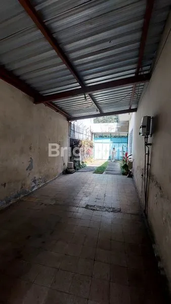 image DIJUAL RUMAH LAMA AREA GUNUNG GUNUNG DEKAT DENGAN JALAN RAYA IJEN MALANG (3)