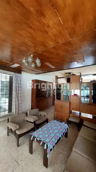 image DIJUAL RUMAH LAMA AREA GUNUNG GUNUNG DEKAT DENGAN JALAN RAYA IJEN MALANG (8)