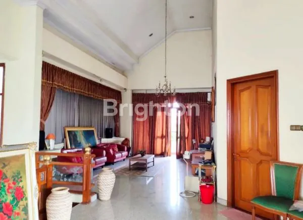 image RUMAH TAMAN ALFA INDAH BANGUNAN MEGAH FURNISH KEMBANGAN JAKARTA SELATAN (2)