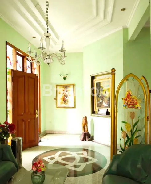 image RUMAH TAMAN ALFA INDAH BANGUNAN MEGAH FURNISH KEMBANGAN JAKARTA SELATAN (4)