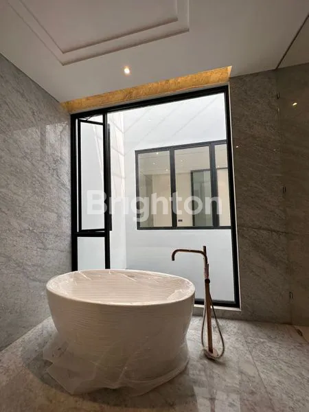 image RUMAH SULTAN GRAHA FAMILI DEKAT PAKUWON, WIYUNG, LONTAR, GUNUNGSARI (7)