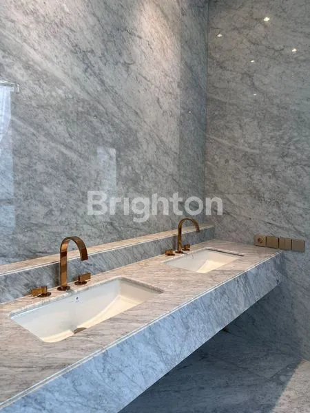 image RUMAH SULTAN GRAHA FAMILI DEKAT PAKUWON, WIYUNG, LONTAR, GUNUNGSARI (8)