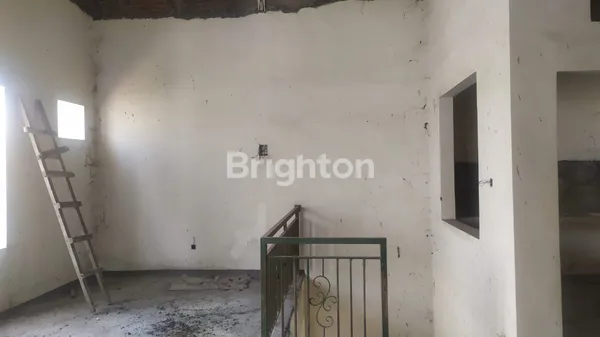 image RUMAH 2 LANTAI ON PROGRESS PERMATA PAGESANGAN 5 MENIT KE MASJID AGUNG (6)