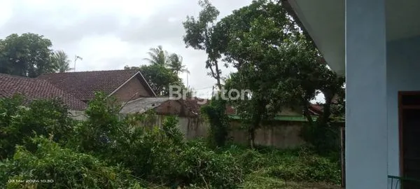 image BANGUNAN TENGAH KOTA NOL JALAN (5)