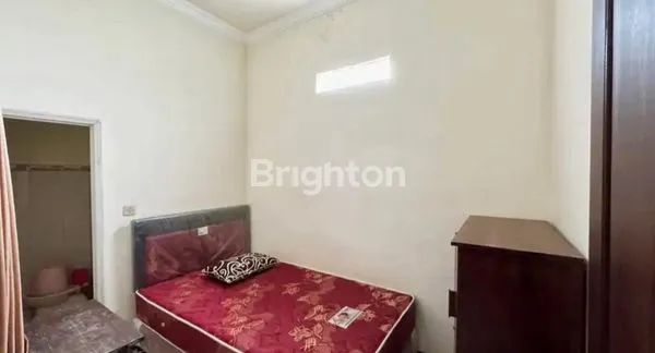 image RUMAH KOST 27 KAMAR STRATEGIS KEPANJEN  (5)