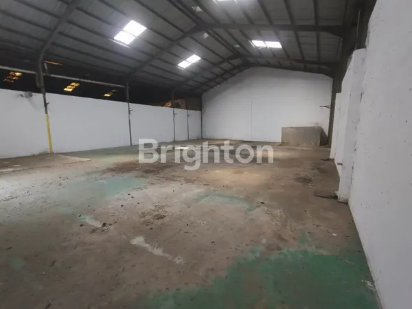 image GUDANG BOURAQ RAYA 1397M2 SIAP PAKAI NEGO COCOK UNTUK HOME INDUSTRY JALAN BOURAQ BATU CEPER TANGERANG (1)