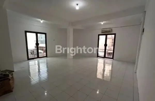 image RUKO KLAMPIS HOOK SIZE BESAR PARKIR LUAS (4)