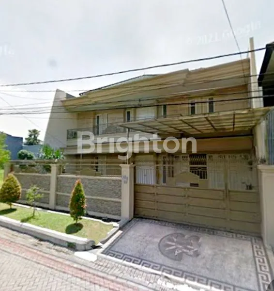 image RUMAH MEWAH LOKASI ELIT SURABAYA TIMUR HARGA MENARIK (2)