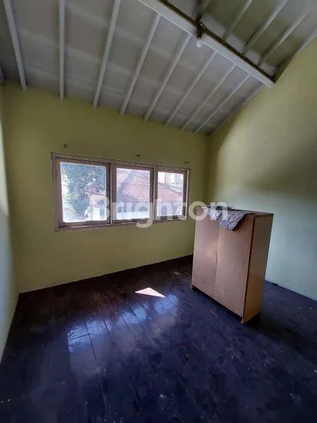 image RUMAH DI PUSAT KOTA SAYAP OTISTA BANDUNG (8)