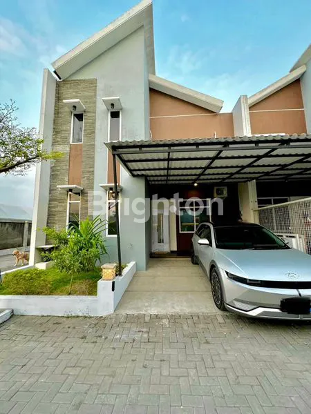 image RUMAH 2 LANTAI FULL FURNISHED CLUSTER EKSLUSIF MODERN COLOMADU (1)