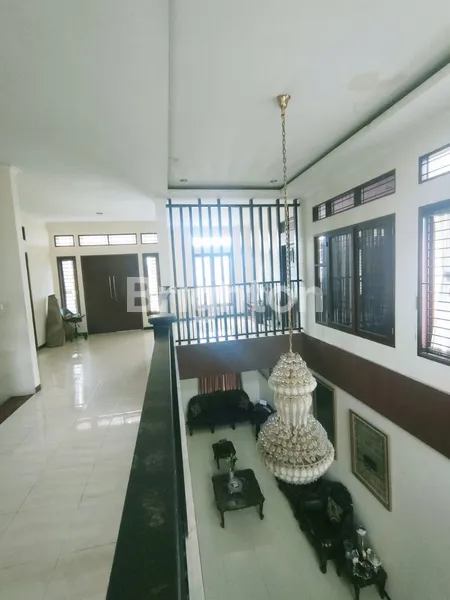 image RUMAH 2 LANTAI SEMI FURNISHED DI KEMANG PRATAMA,15  MENIT KE TOL BEKASI BARAT & LRT, 20 MENIT KE TOL BECAKAYU (3)