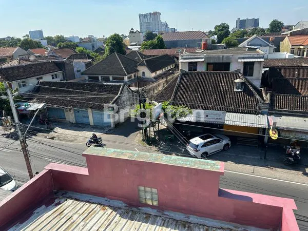 image RUKO 3 LANTAI MURAH DAERAH STRATEGHIS PUSAT BISNIS UTAMA LAWEYAN SOLO (7)