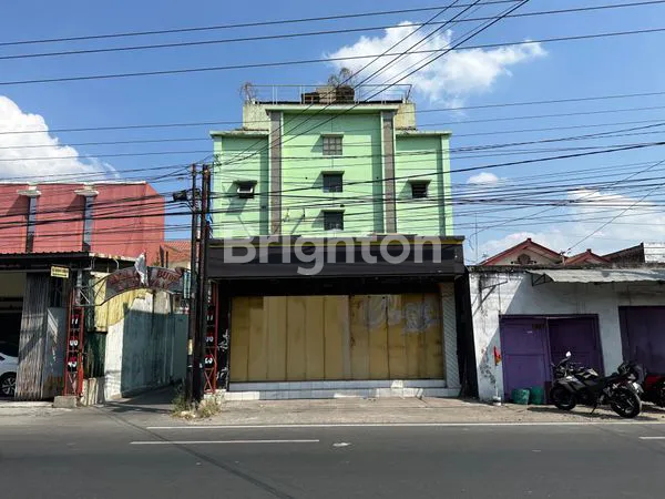 image RUKO 3 LANTAI MURAH DAERAH STRATEGHIS PUSAT BISNIS UTAMA LAWEYAN SOLO (1)