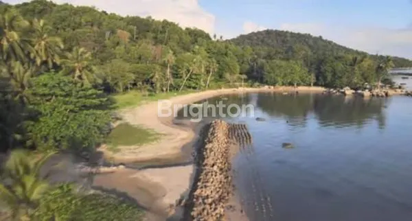 Tanah di daerah wisata pantai & perbukitan , sedau Singkawang