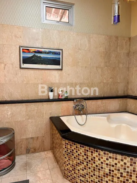 image RUMAH 2 LANTAI FULL FURNISH SIAP HUNI DI LIPPO KARAWACI, TANGERANG  (5)