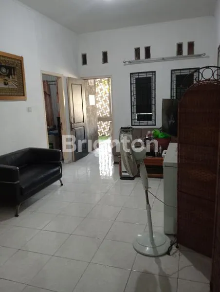 image RUMAH 1.5 LANTAI STRATEGIS DI JATILUHUR, BEKASI - SHM LENGKAP (3)