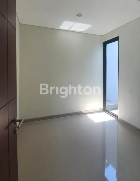 image RUMAH 2 LANTAI SIAP HUNI SHOJILAND (4)