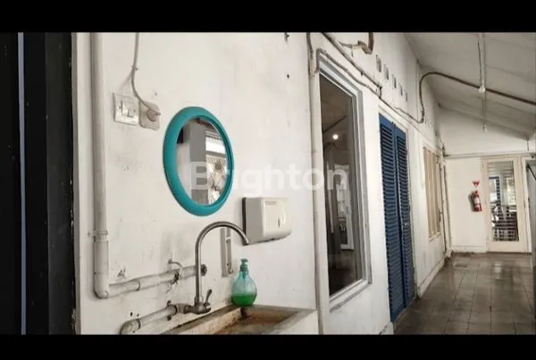 image RUMAH STRATEGIS PRESTISIUS TENGAH KOTA  (6)