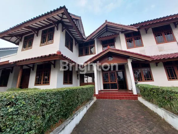 image RUMAH VILLA MELATI MAS PINGGIR JALAN RAYA STRATEGIS (4)