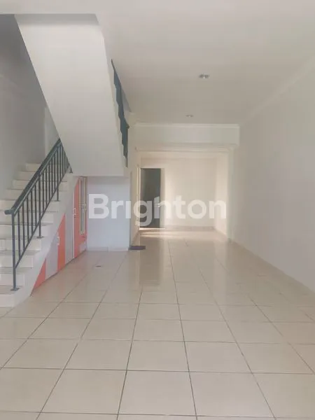 image RUKO 2 LANTAI (MAIN ROAD) DI LINGKUNGAN NYAMAN, STRATEGIS DEKAT KOTA & EXIT TOLL KAHURIPAN NIRWANA (2)