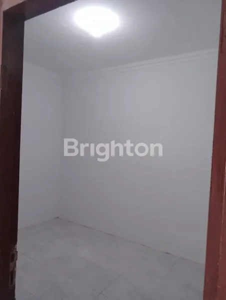 image RUMAH BARU HABIS RENOV, TINGGAL MASUK, DEKAT TRANSMART PEDURUNGAN (3)