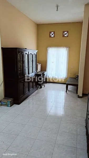 image RUMAH SIAP HUNI DENGAN TANAH LUAS DI CUKIR JOMBANG (2)