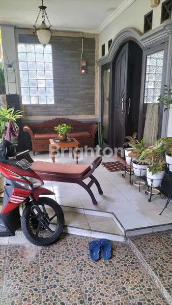 image RUMAH RAPIH DI LINGKUNGAN ASRI LIMUS, CILEUNGSI, BOGOR (2)